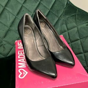 Black Pumps Madeline. Size 6. 3.75” heel.